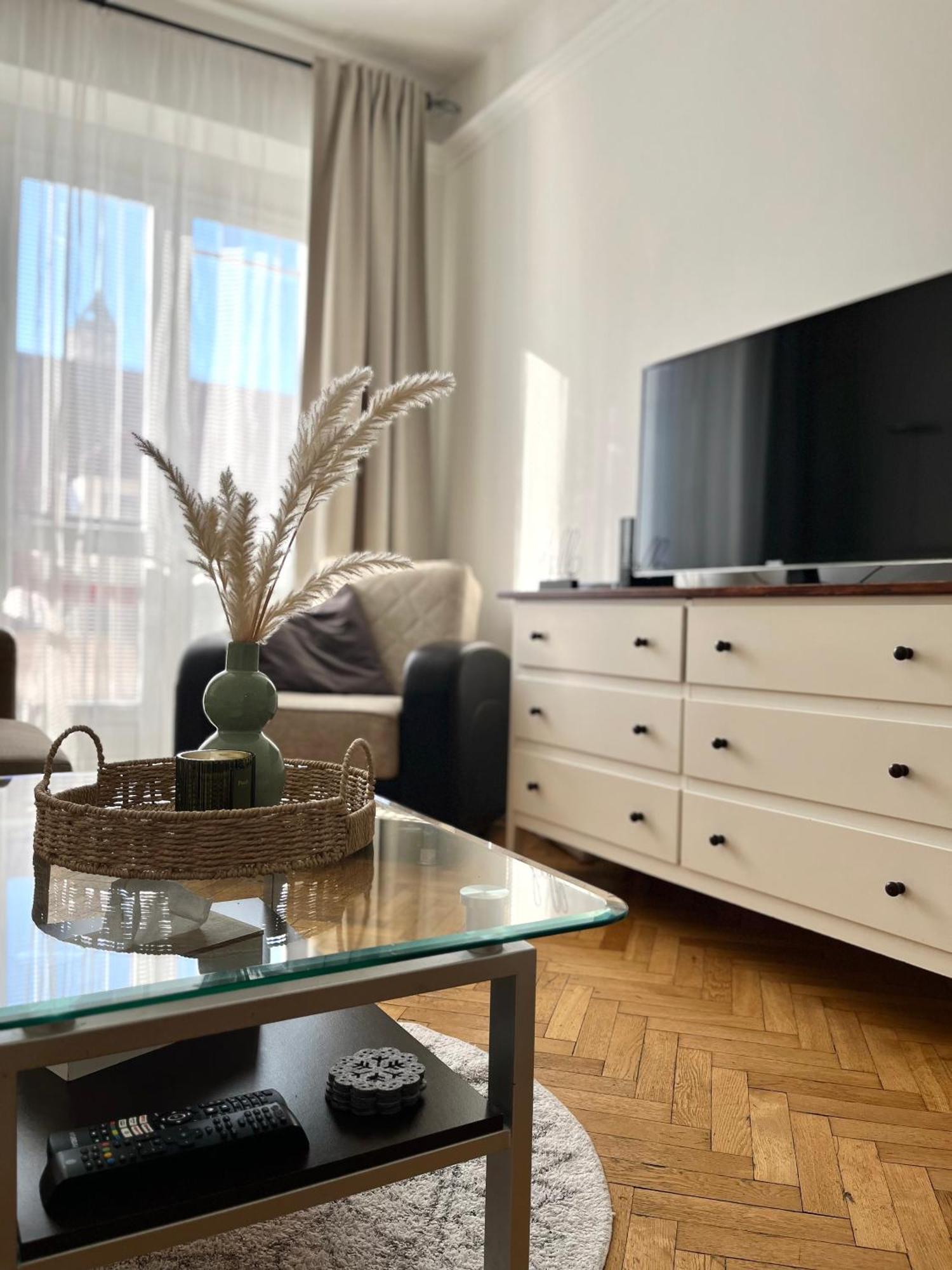 Audrey Hepburn Apartment Cathedral View Top Location Air Conditioned Bratislava Exterior photo